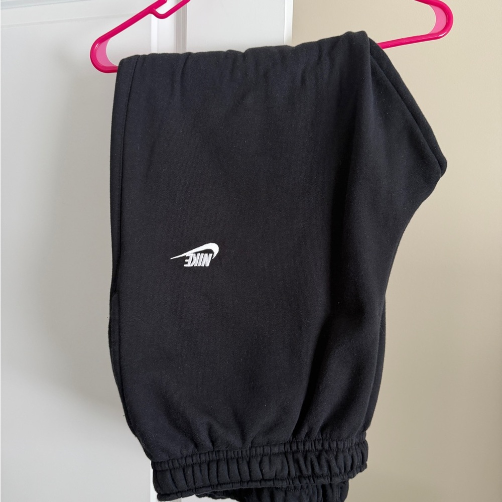 Nike Men’s Black Sweatpants